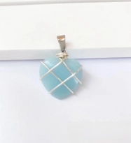 1838027801781997568_clean